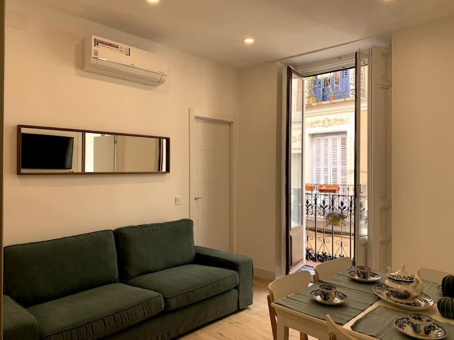 Apartamento Vip VI En Madrid Centro Apartment Exterior foto